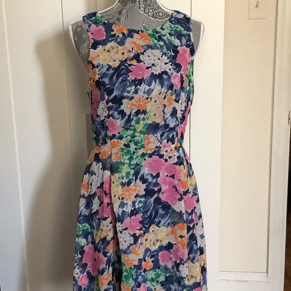 Multi-Color Floral Dress - Picture 2 of 3